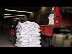 Proszek do formowania melaminy jest ładowany i wysyłany