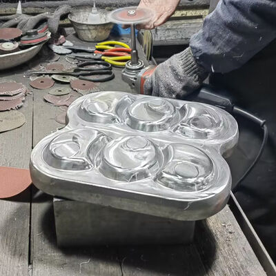 Stalowe formy P20 do kubków melaminowych z matowym wykończeniem – wysyłka w cenie fabrycznej do Etiopii, czas realizacji 7-10 dni