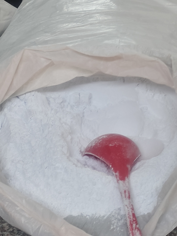 Safe Melamine Urea Formaldehyde Resin Powder UF1P MF Moulding Powder