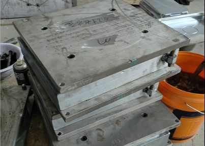 Dostępne automatyczne dostosowywanie maszyny do formowania naczyń z melaminy