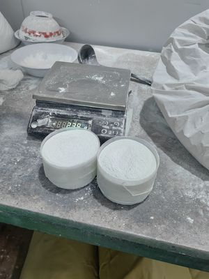 Proszek do formowania z melaminy 1,573 o gęstości 99,81% klasy przemysłowej