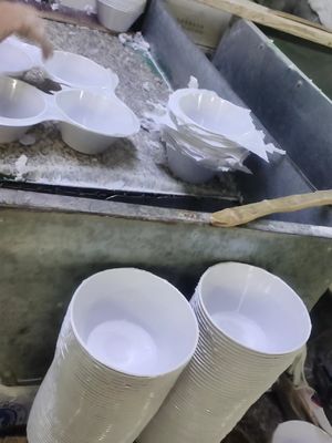 25 kg / worek Proszek z żywicy mocznikowo-formaldehydowej klasy przemysłowej do stołowej melaminy