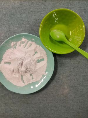 Związek do formowania melaminy ISO klasy przemysłowej Mel Powder White Crystalline