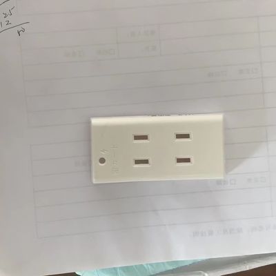 Granulki melaminy klasy przemysłowej do panelu przełączników Czystość 99,8%.