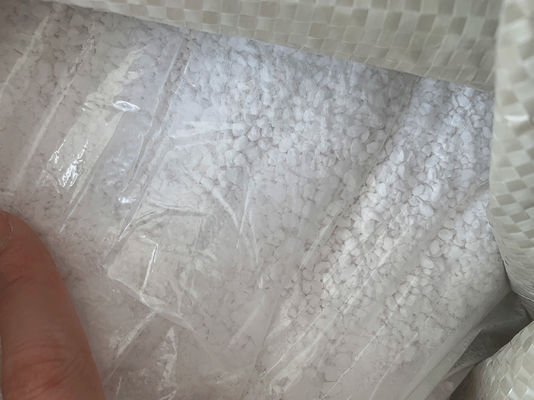 Wykonywanie paneli dekoracyjnych Granulki melaminy o gęstości 1,47 g / cm3