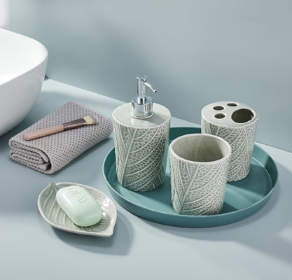 Wytrzymały zestaw biurowy do łazienki 4 sztuk