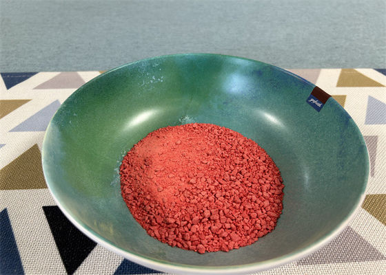 Granulki melaminy o marmurkowym wyglądzie używane do produkcji zastawy stołowej z imitacji porcelany