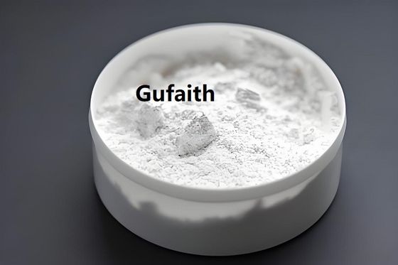 Wyposażenie w materiały sztuczne