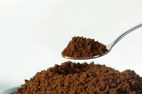 Melamina przemysłowa dostawca fabryczny 99,8% czystość China Brown Color Resin CAS 108-78-1